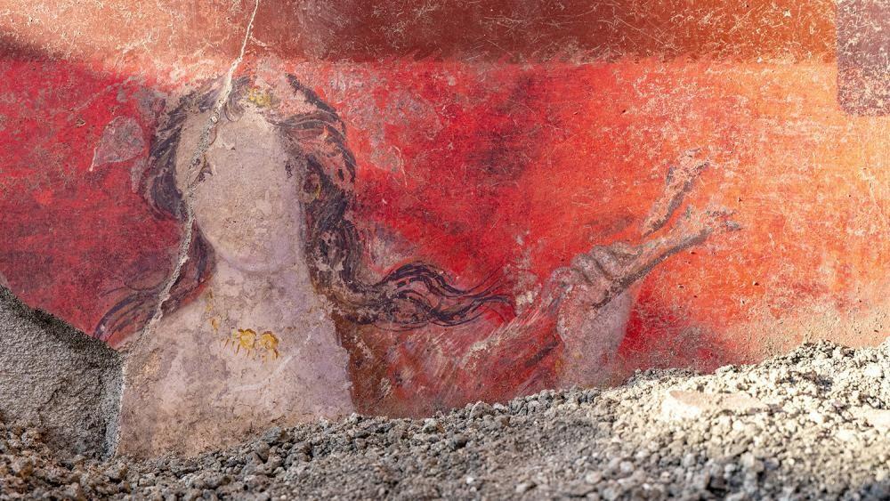 Una mujer en el friso de Pompeya