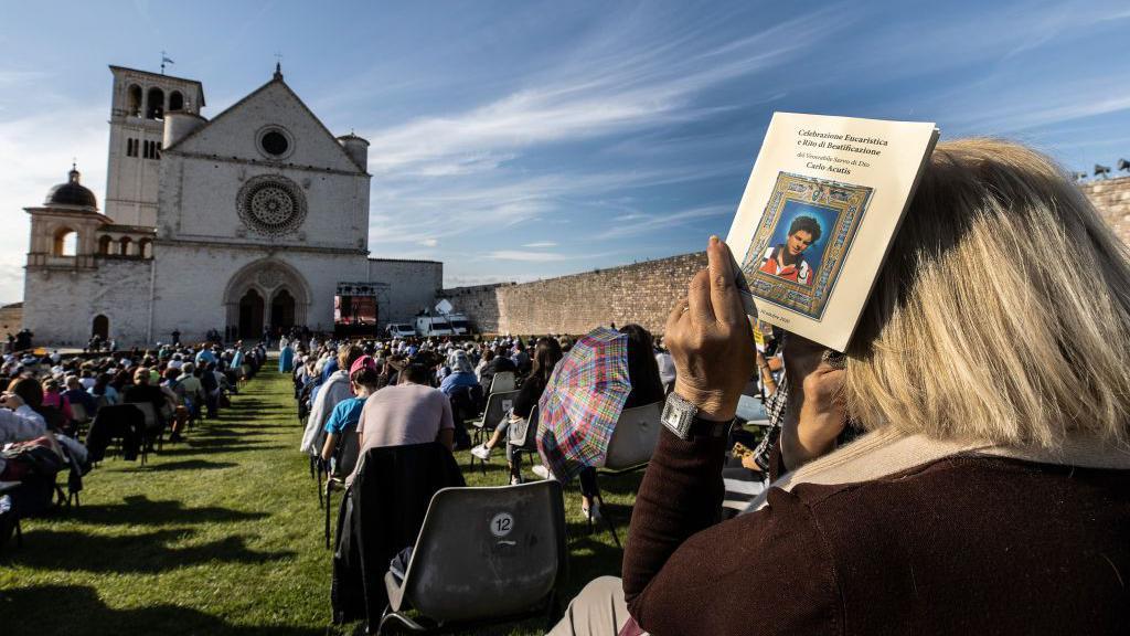 La ceremonia de beatificación de Carlo Acutis en octubre de 2020 en Asís, Italia.