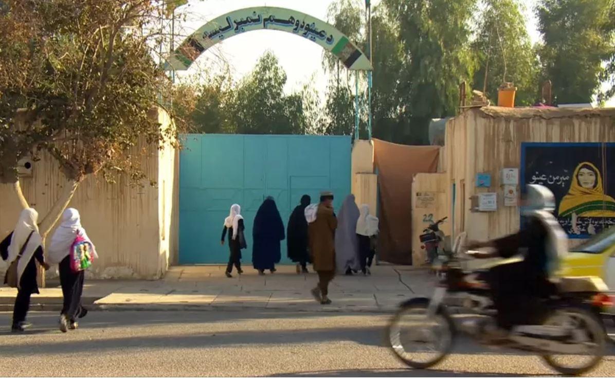 مدرسة قندهار للبنات في 2011