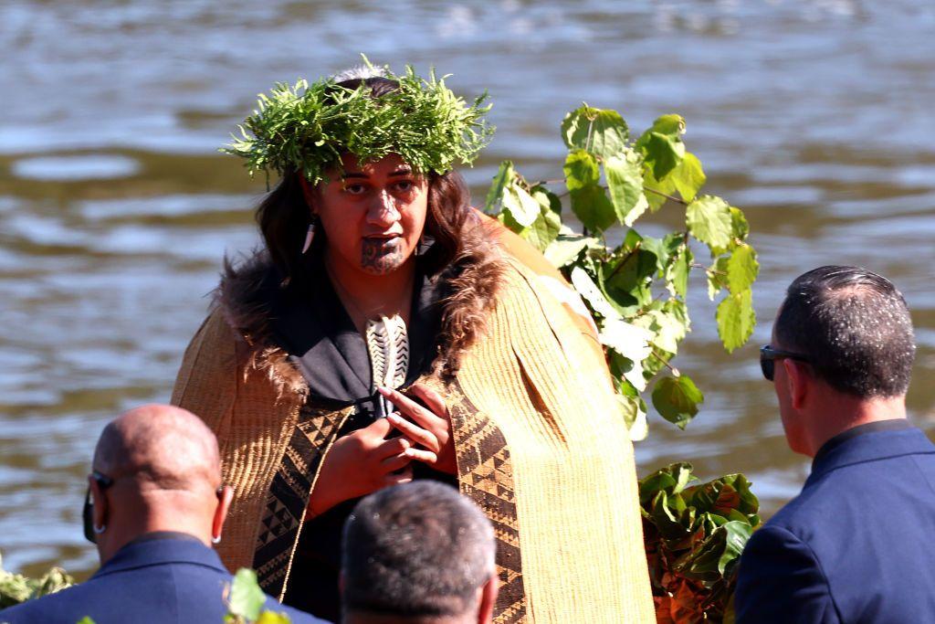 Māori kings daughter crowned as king buried