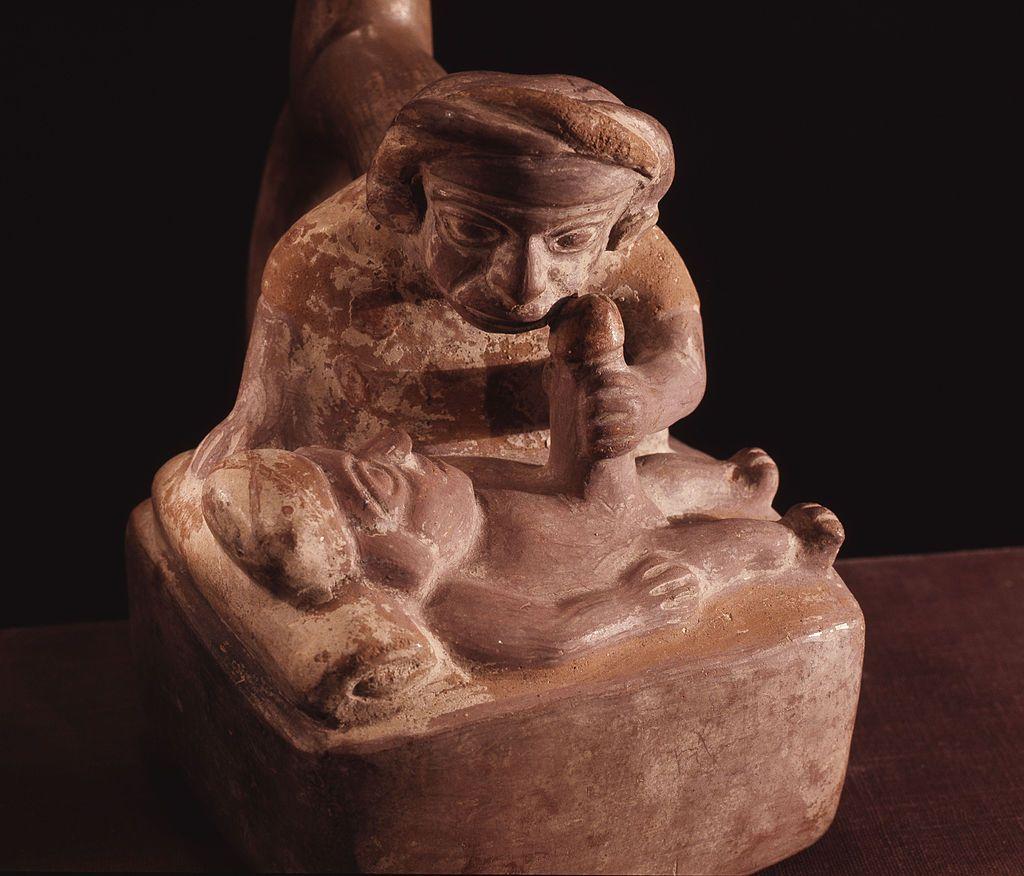 Escena homosexual representada en cerámica moche. 