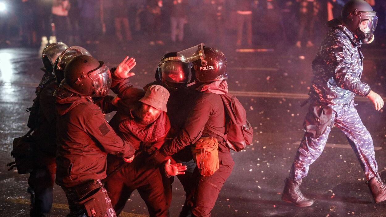 Gruzija, protesti, policija, demonstranti