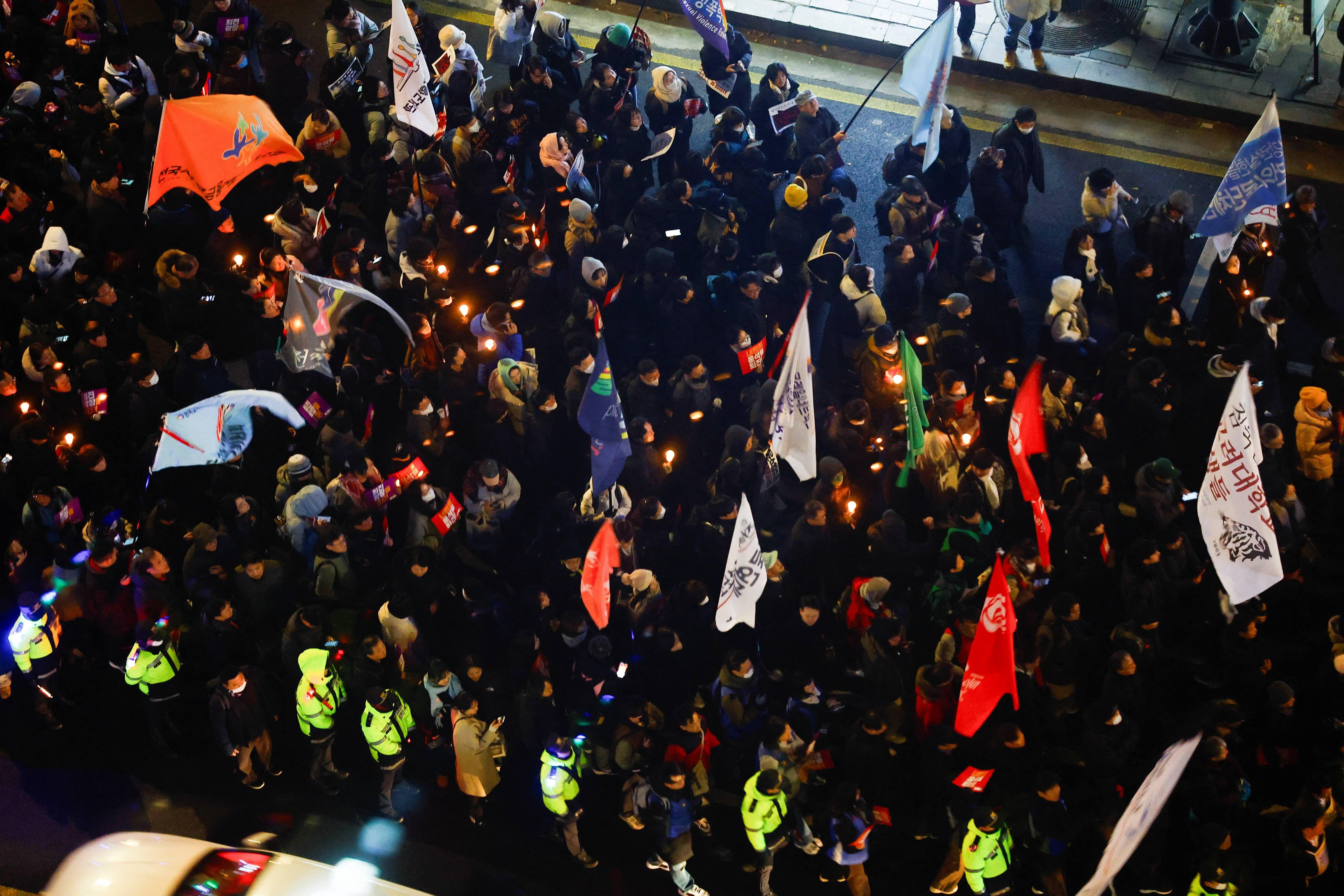 Manifestantes en las calles de Seúl