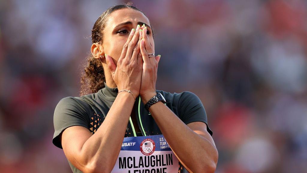 Sydney McLaughlin-Levrone reacciona a su récord en las Pruebas de Atletismo del Equipo Olímpico de Estados Undidos en Oregon