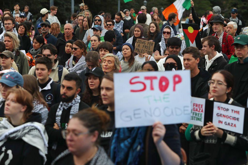 متظاهرون مؤيدون للفلسطينيين في حرم جامعة سيدني في 03 مايو/أيار 2024