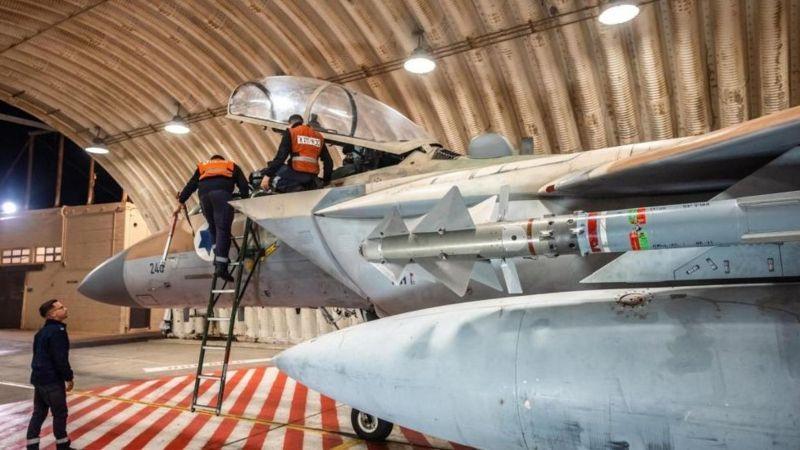 pasukan AS dan Israel lumpukan drone Iran