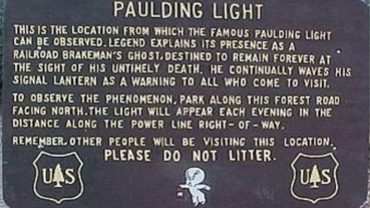 Letrero que señala la ubicación de las luces de paulding 