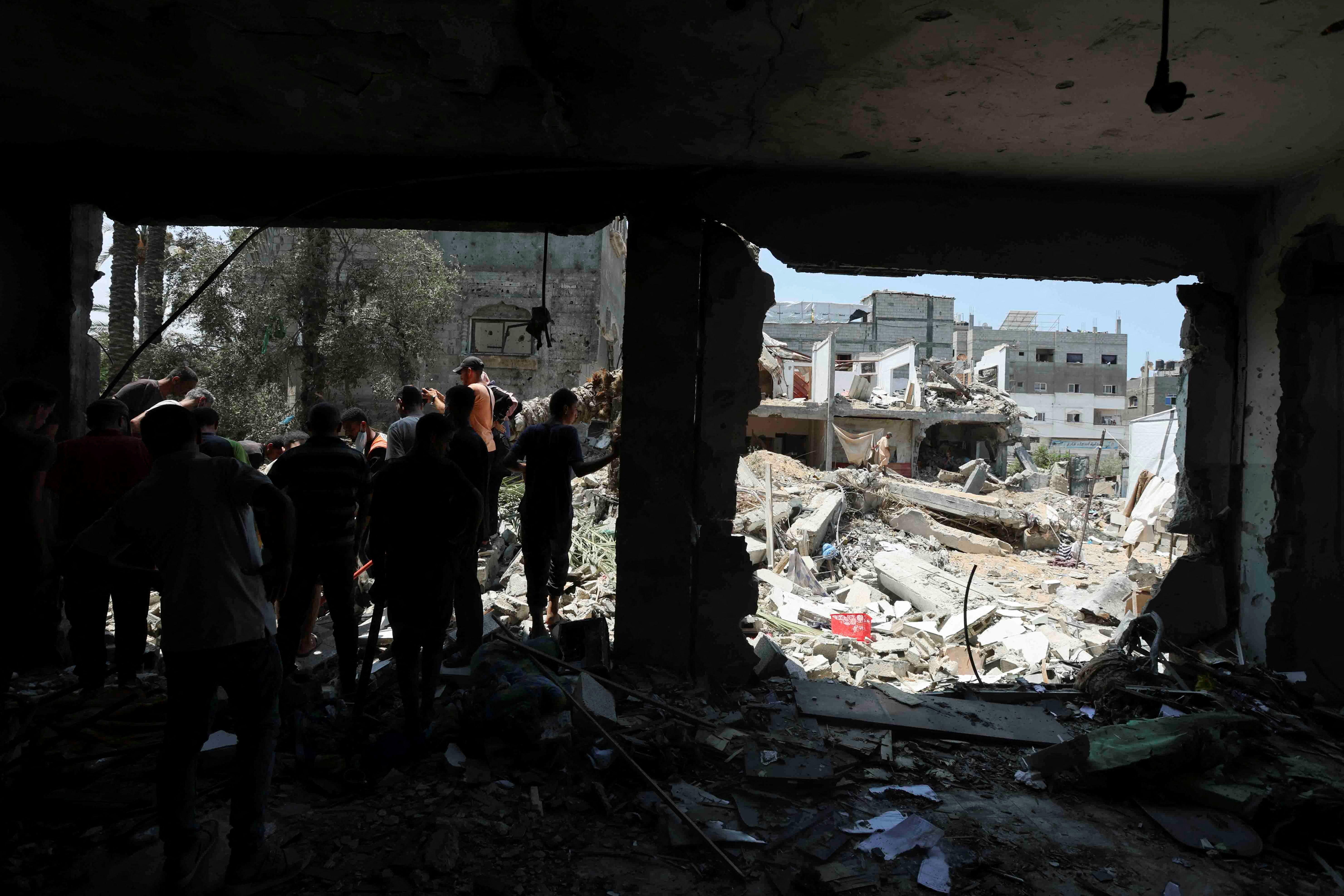 Israeli strike on Gaza school kills 30