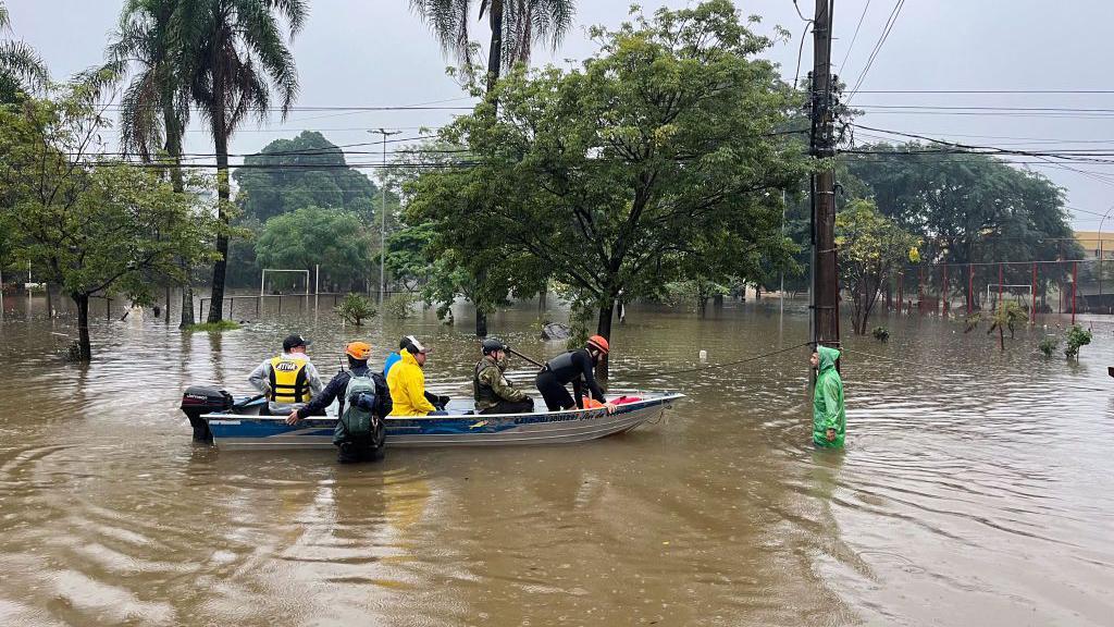 River levels rise in flood-hit Brazilian state