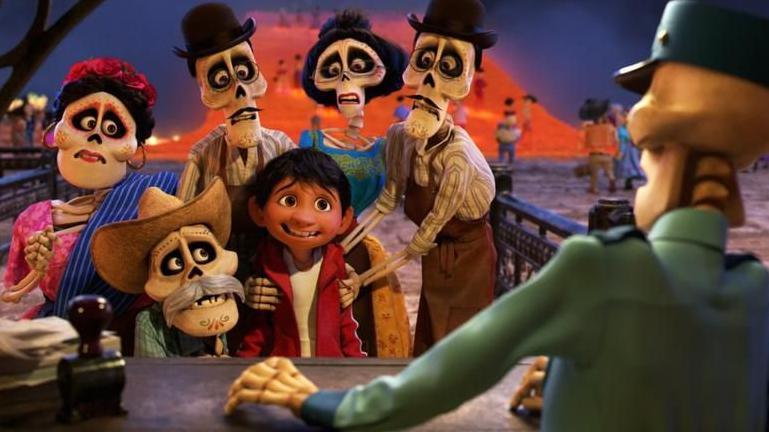 La película "Coco", de Disney Pixar, popularizó la tradición mexicana del Día de Muertos en medio mundo. 