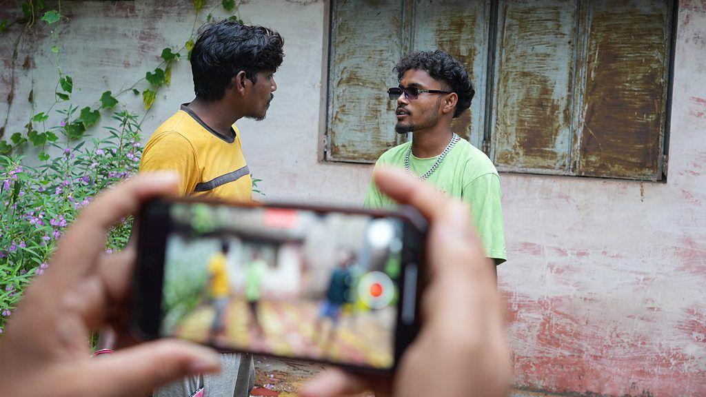 Rajesh Diwar criou seu pr&oacute;prio canal do YouTube para divulgar o rap regional