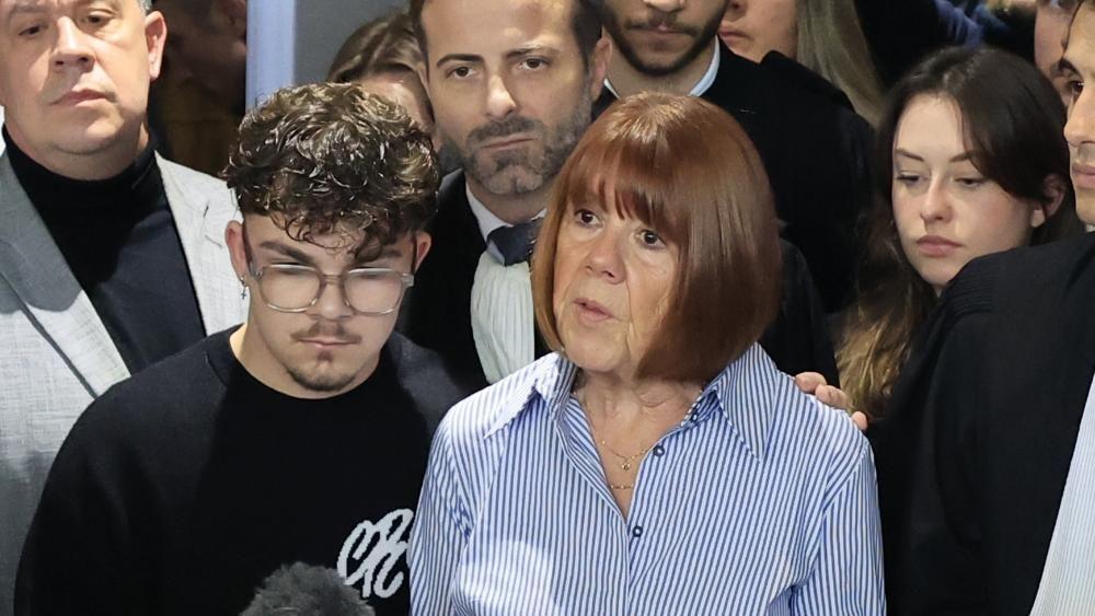 Macron thanks Gisèle Pelicot for courage and dignity in mass rape trial