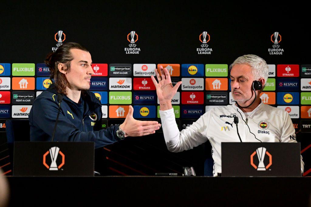 Çağlar Söyüncü ve Mourinho basın toplantısında konuşuyor