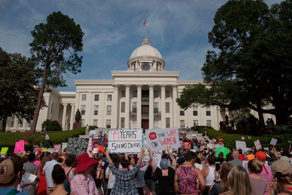 Una protesta en Alabama a favor del aborto