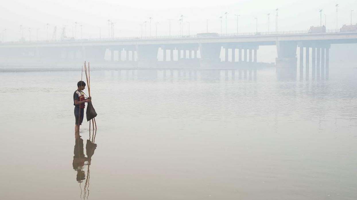 Pictures from space show mighty smog choking Lahore