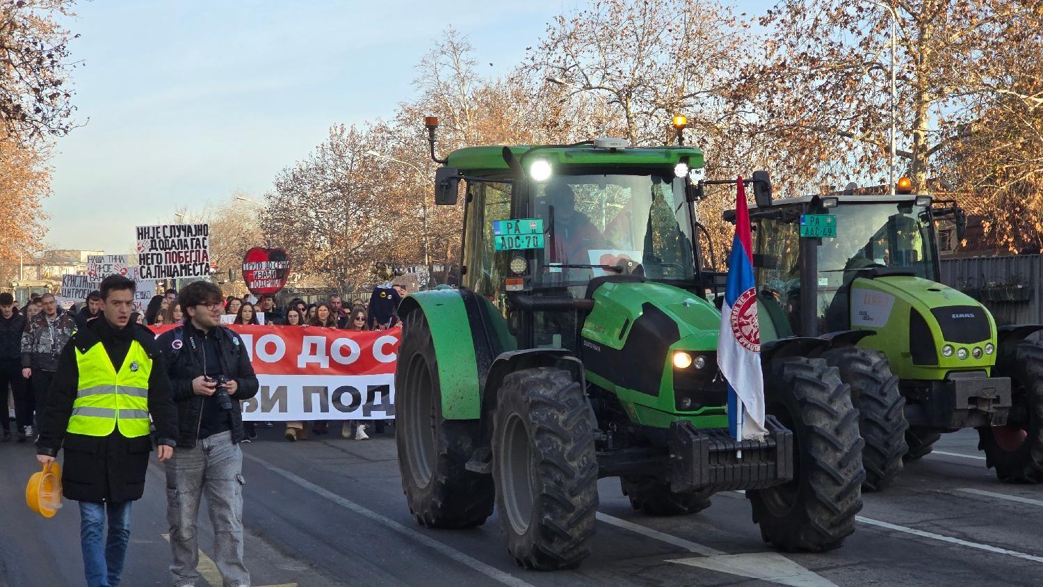 traktori, studenti, blokada autokomande