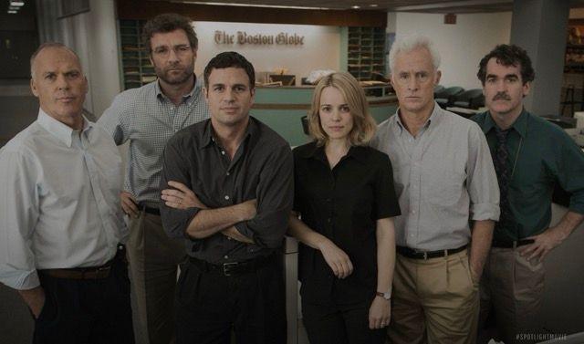 La película recrea el riguroso trabajo periodistico de la unidad investigativa llamada Spotlight y que fue fundada en 1970.