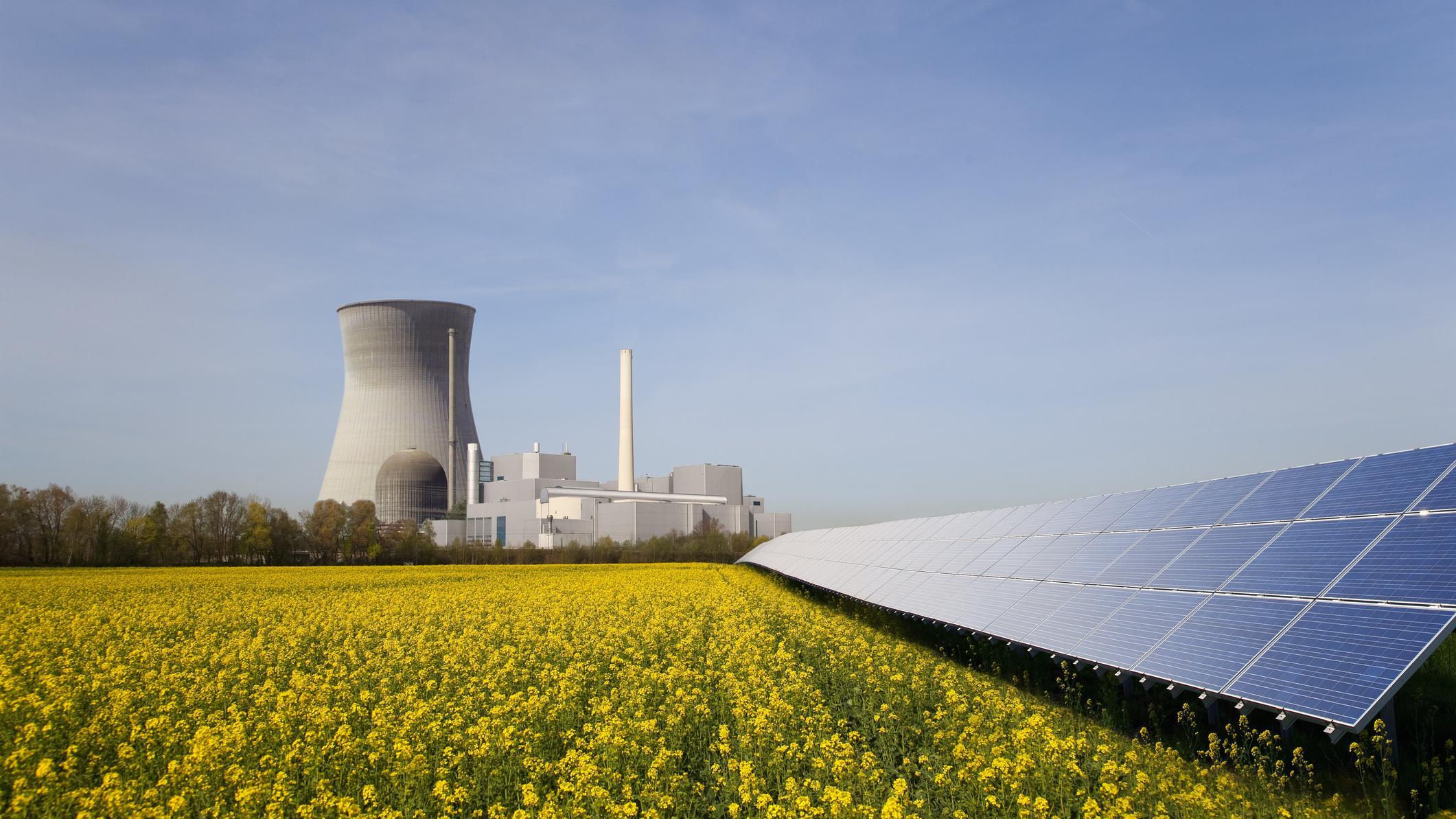 Güneş enerjisi santrali ve nükleer santral
