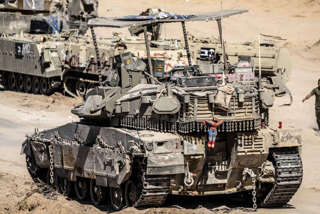 Biden unveils Israeli proposal to end Gaza war 