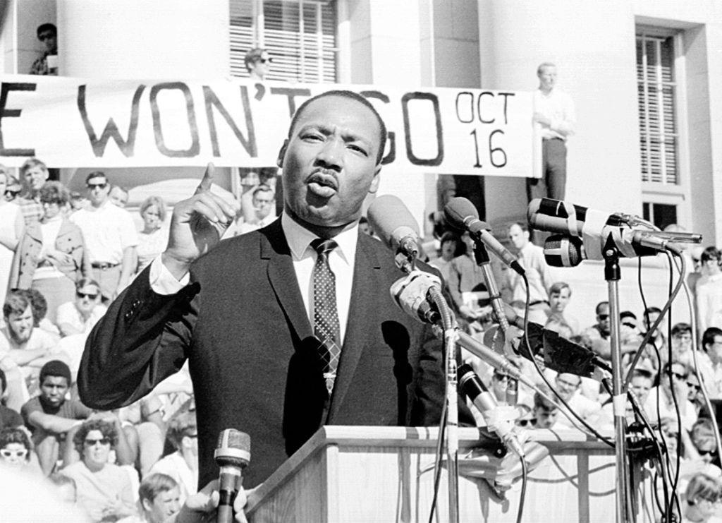 Martin Luther King Jr ofrece un discurso en la Universidad de Berkeley en 1967.