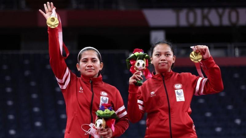 Leani Ratri Oktila dan Khalimatus Sadiyah meraih emas pertama untuk Indonesia di Paralimpiade Tokyo 2020.