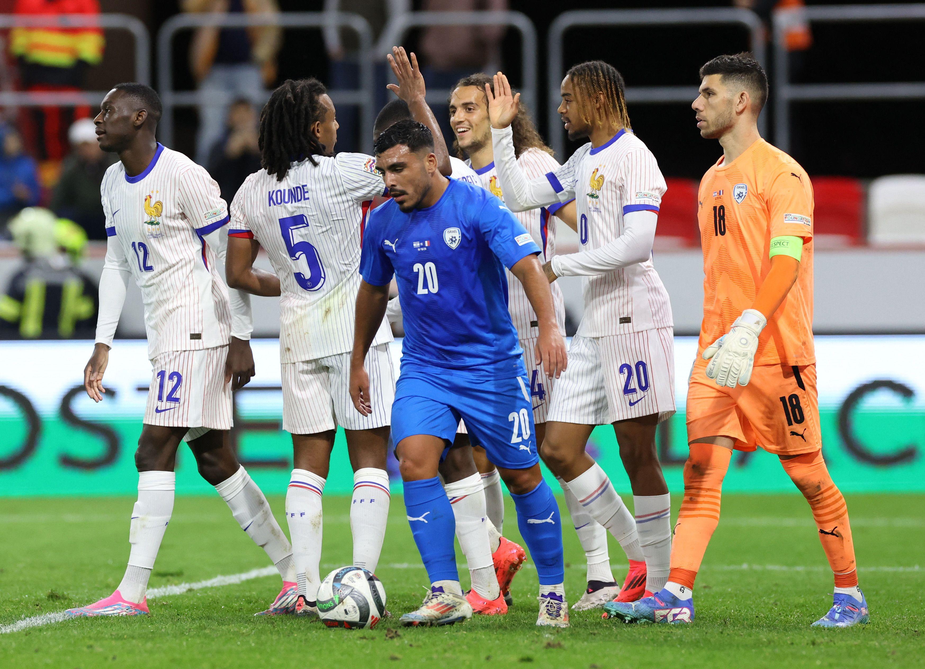 جانب من مباراة المنتخب الفرنسي لكرة القدم أمام نظيره الإسرائيلي ضمن بطولة دوري الأمم الأوروبية التي أقيمت في المجر.