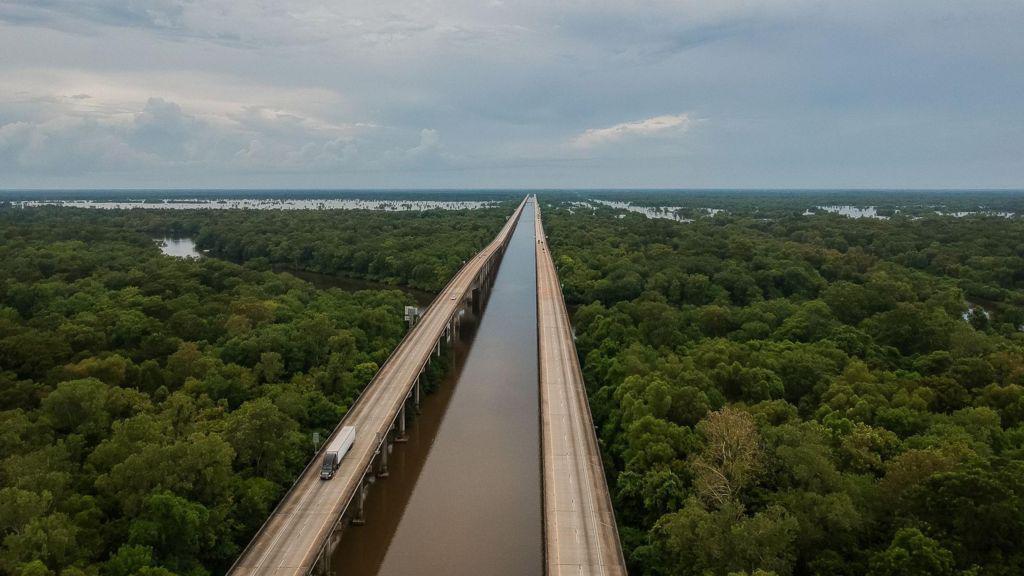 Una vista de la Interestatal 10 en Baton Rouge, Luisiana