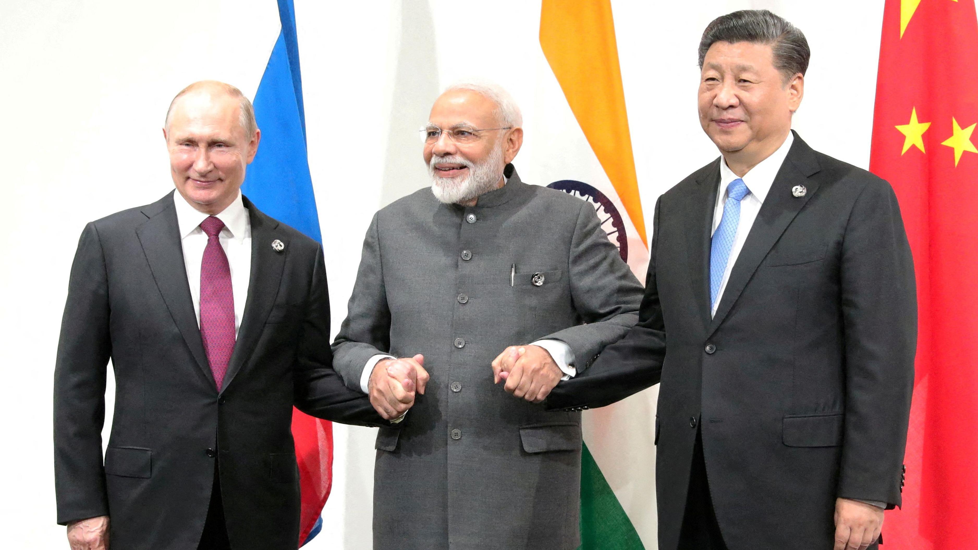 블라디미르 푸틴 러시아 대통령, 모디 총리, 시진핑 중국 국가주석