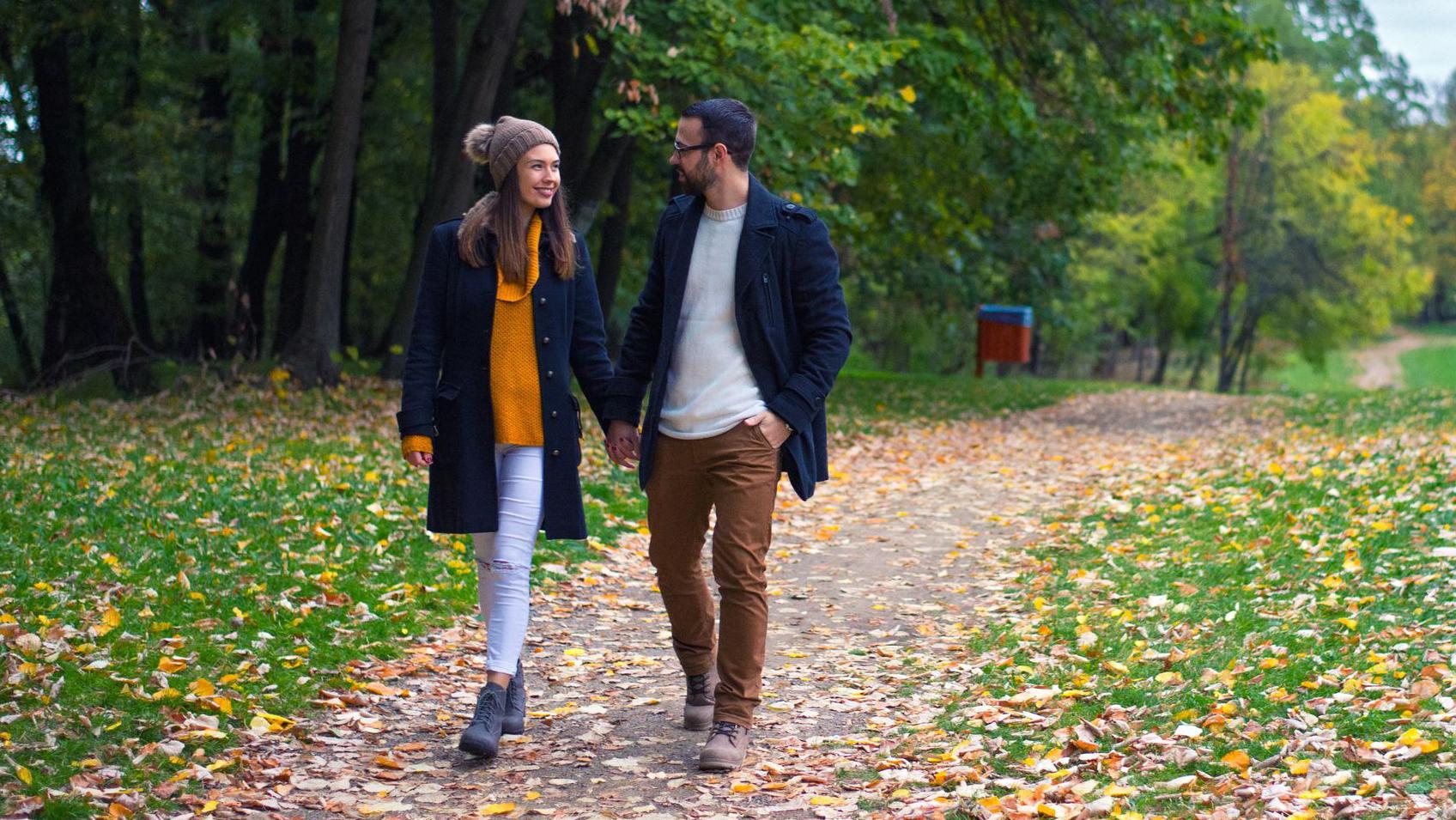 Pareja caminando