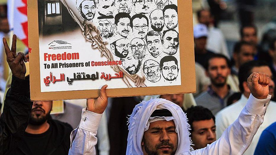 متظاهرون بحرينيون يطالبون بالأفراج عن السجناء السياسيين