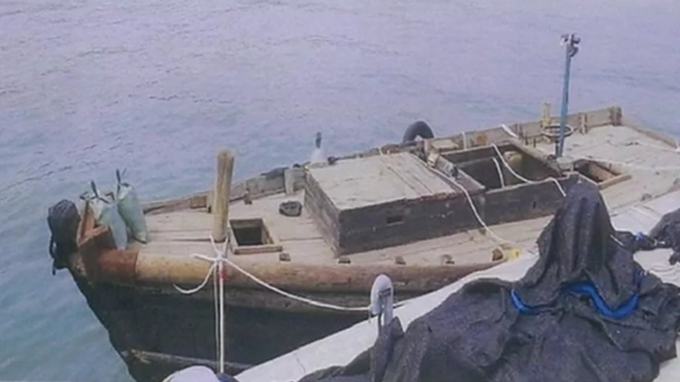 Kapal yang digunakan oleh Kim dan keluarganya untuk melarikan diri