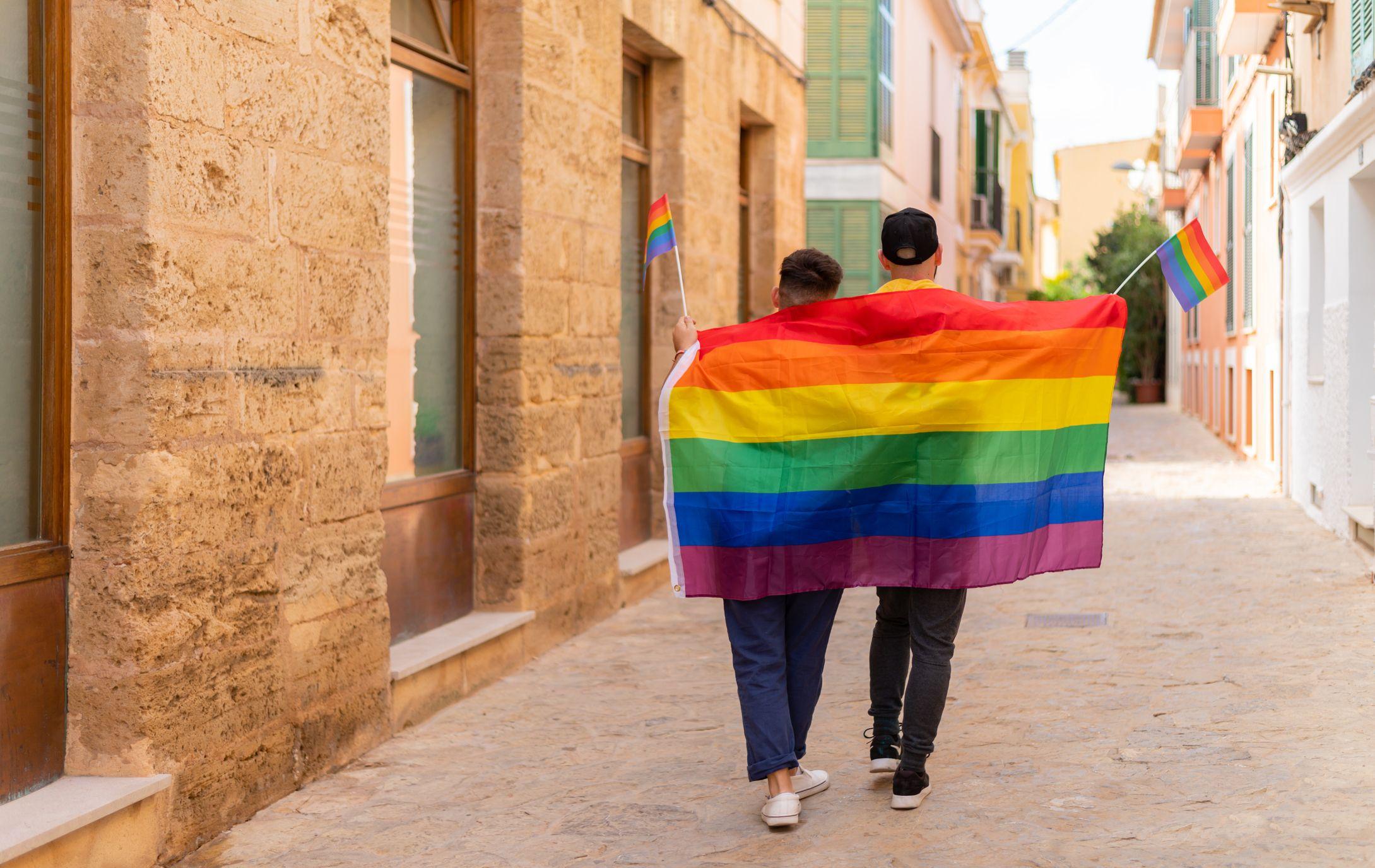 أقر البرلمان العراقي قانونا يجرم المثلية الجنسية ويقضي بالسجن 15 عاما على أفراد مجتمع الميم-عين