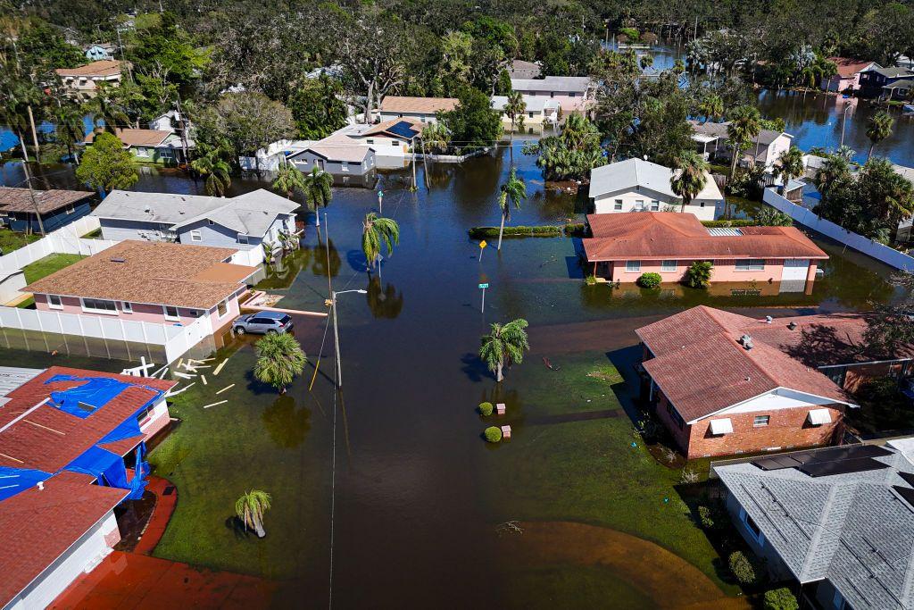 Un barrio inundado de Lake Maggiore