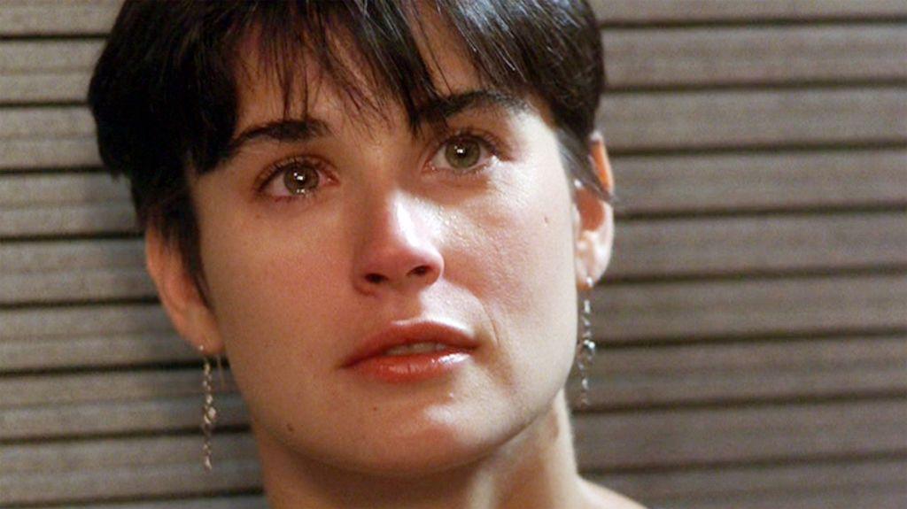 Demi Moore caracterizada como Molly Jensen en la película Ghost, estrenada en 1990. (Foto: CBS vía Getty Images)