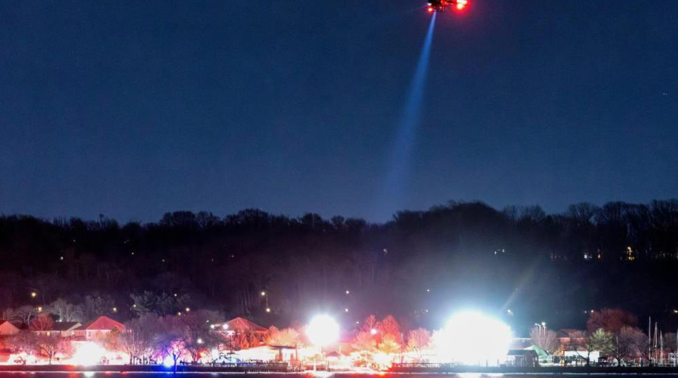 Passenger jet and Army helicopter collide and crash in Washington DC