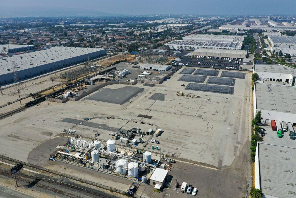 Vista aérea de las instalaciones de lo que fue Montrose Chemical Corp, ubicada en la avenida Normandie Ave. Torrance, Los Ángeles, California, el martes 22 de septiembre de 2021.