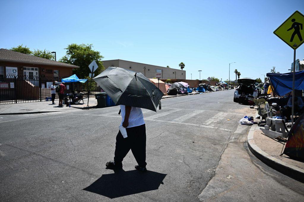 Extreme heat tests US cities fighting to keep residents safe