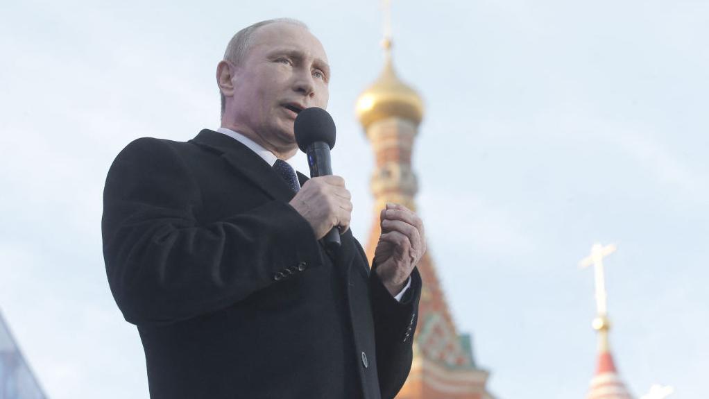 Putin, 2015 yılında Kırım'ı ilhakının birinci yılı töreninde konuşuyor