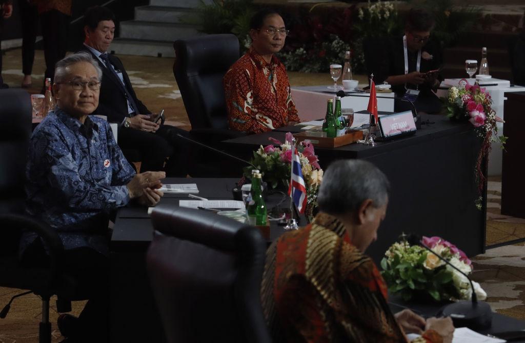 นายดอน ร่วมการประชุมรัฐมนตรีว่าการกระทรวงการต่างประเทศกลุ่มประเทศอาเซียนอย่างไม่เป็นทางการ ที่กรุงจาการ์ตา ของอินโดนีเซียเมื่อเดือน ก.พ. ที่ผ่านมา