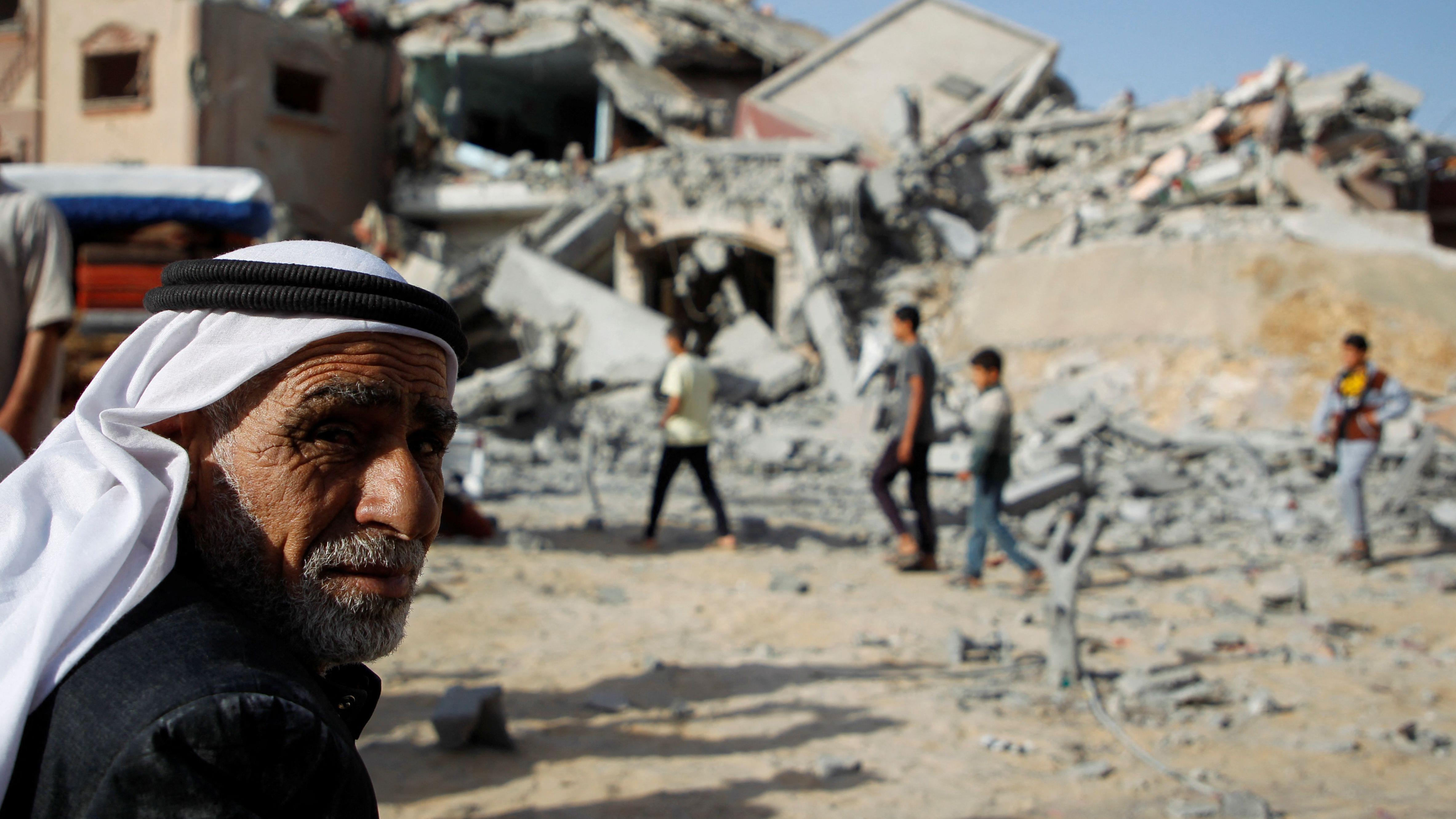 نازح في رفح