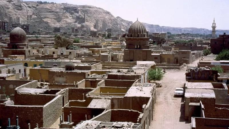  المقابر التاريخية