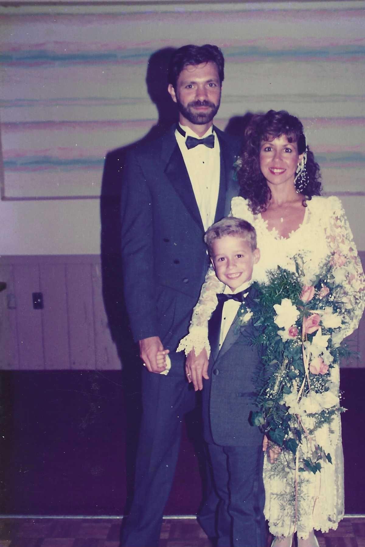Kathy, con su hijo Michael y su segundo esposo Scott