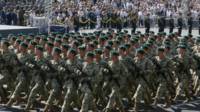 військовослужбовці