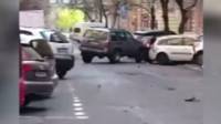 Машины на дороге в Праге