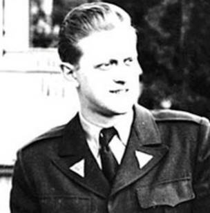 https://ichef.bbci.co.uk/news/ws/304/amz/worldservice/live/assets/images/2011/09/20/110920091144_nazi_triest_224_no_credit.jpg