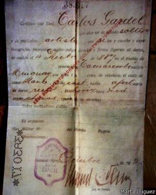 cédula de Carlos Gardel