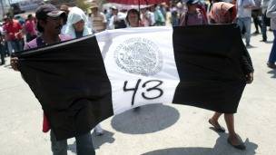 Protesta por la desaparición de estudiantes