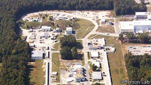 El experimento se realiza en el acelerador nacional Thomas Jefferson de Virginia.