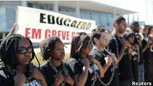 Estudiantes negros protestando