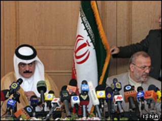 منوچهر متکی و عبدالرحمان العطیه